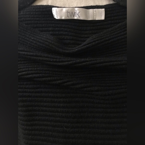Black Twik Horizontal Rib Sweater M - Picture 3 of 3